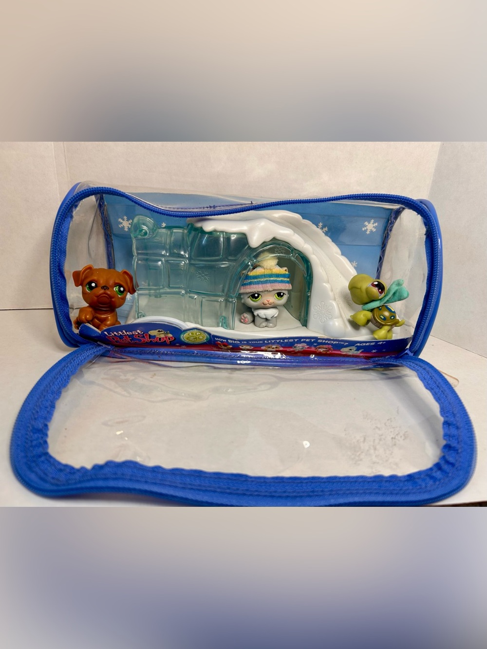 Vintage Littlest Pet Shop Wintertime Pals Igloo Carrying Bag Set - 100% Complete